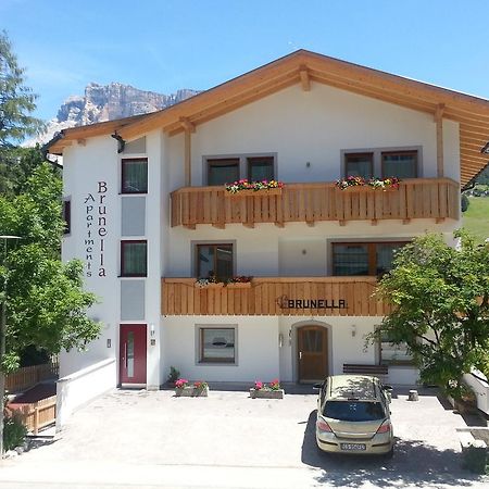 Apartments Brunella La Villa  Exteriör bild