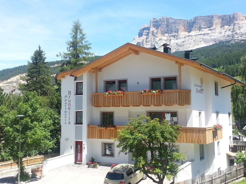 Apartments Brunella La Villa  Exteriör bild