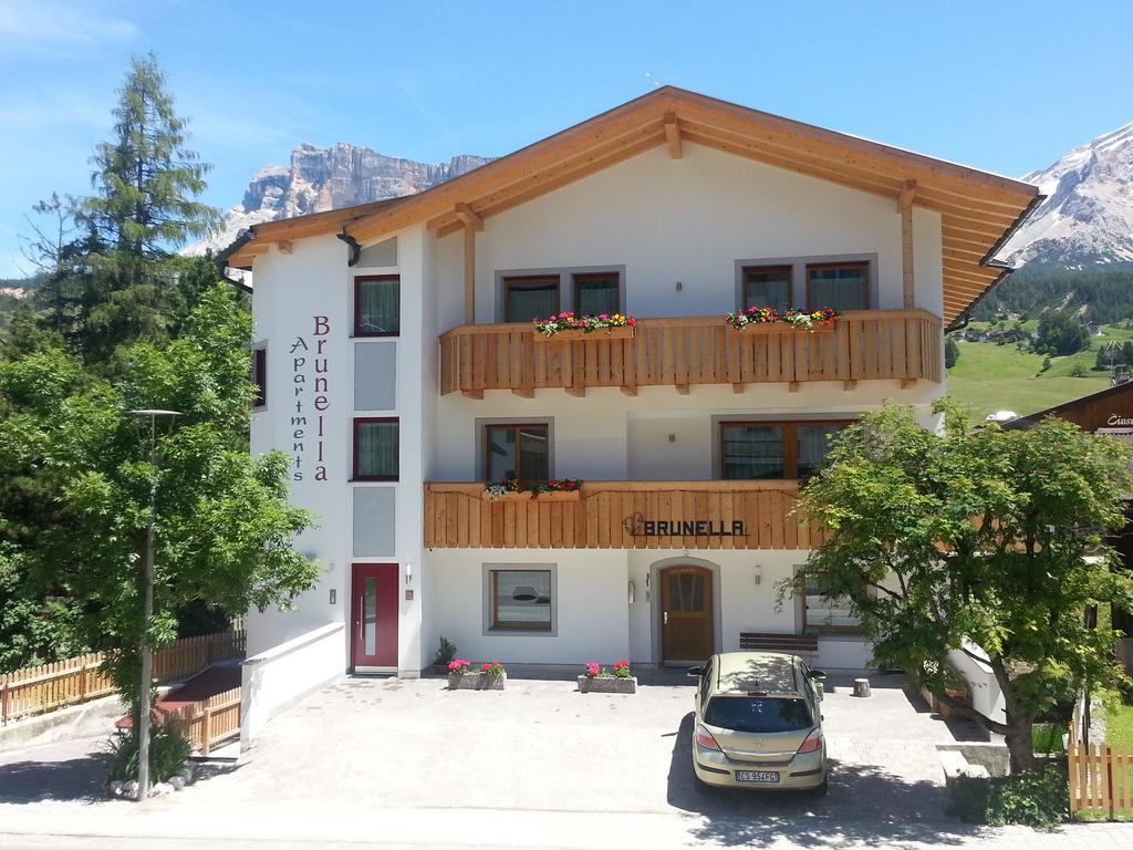 Apartments Brunella La Villa  Exteriör bild