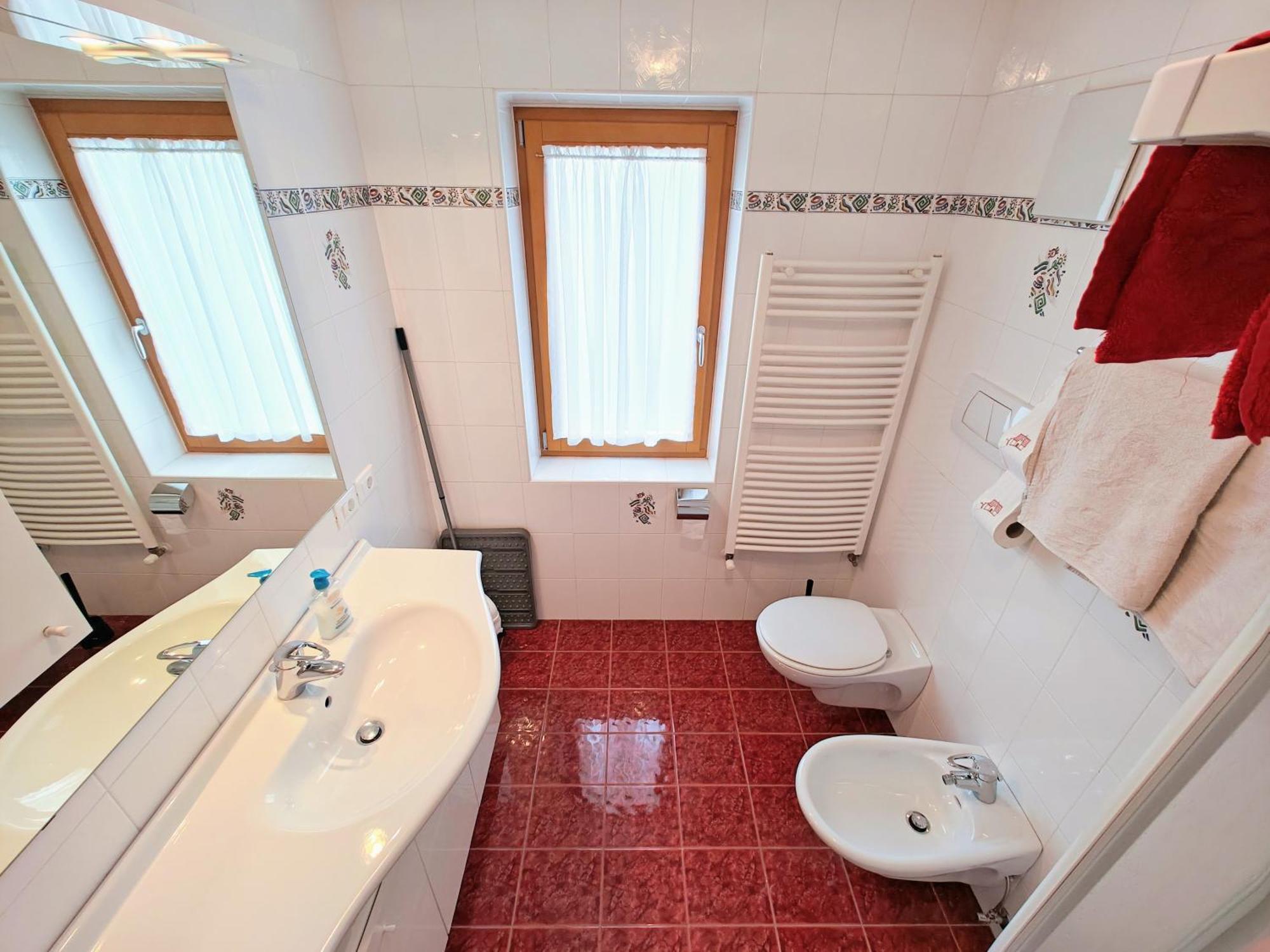 Apartments Brunella La Villa  Rum bild