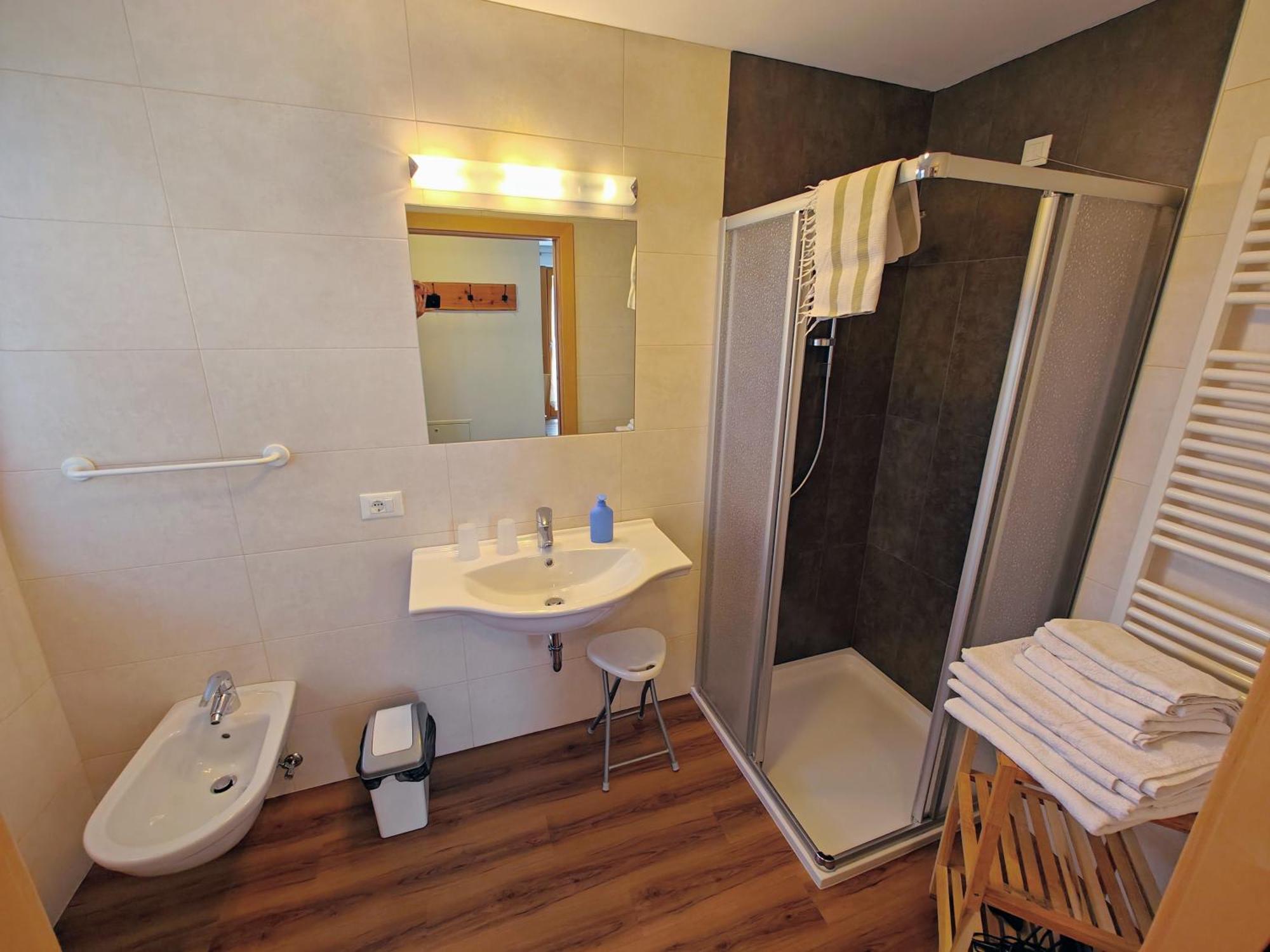 Apartments Brunella La Villa  Rum bild